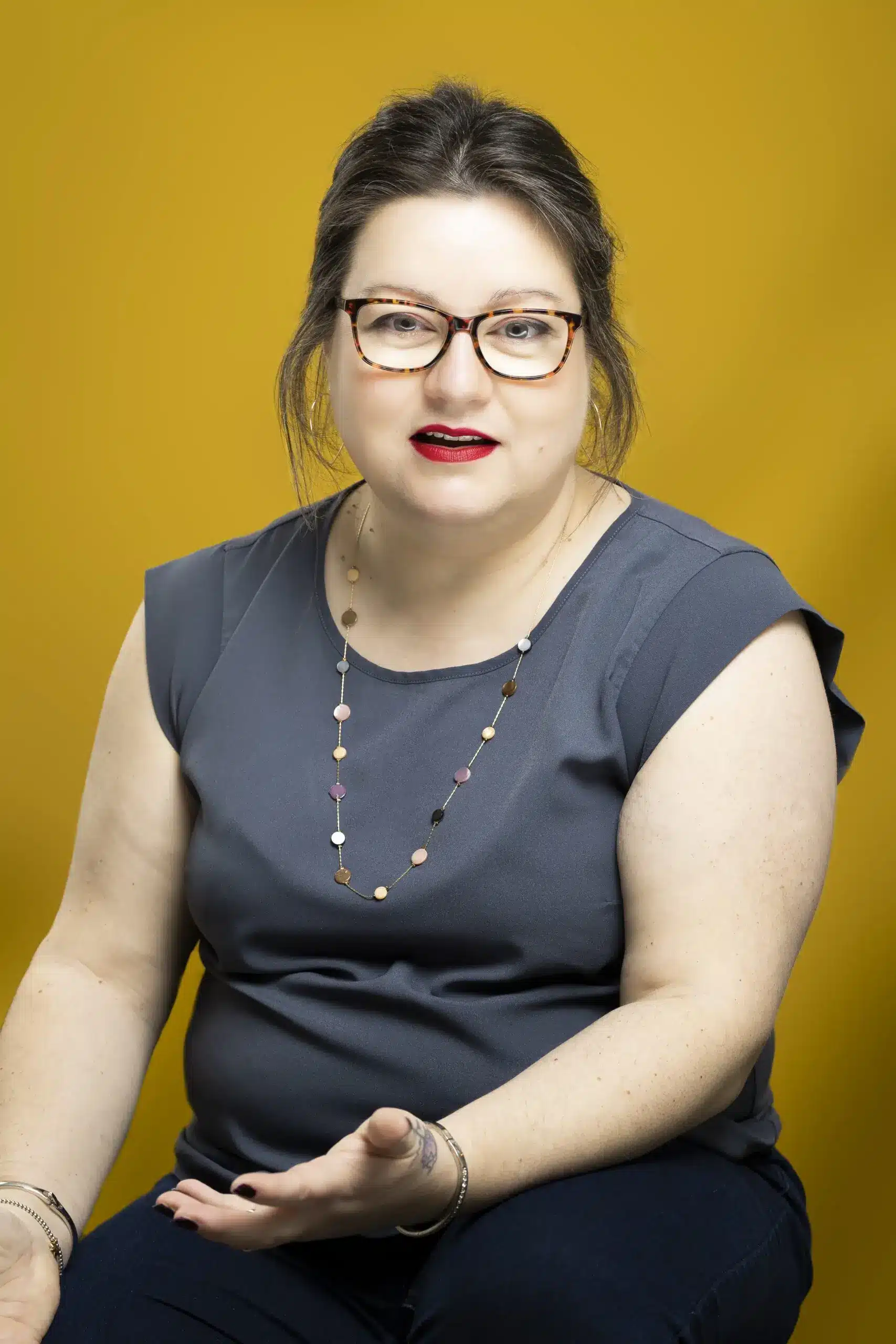 Dr Nia D Thomas, charity sector interim chief executive